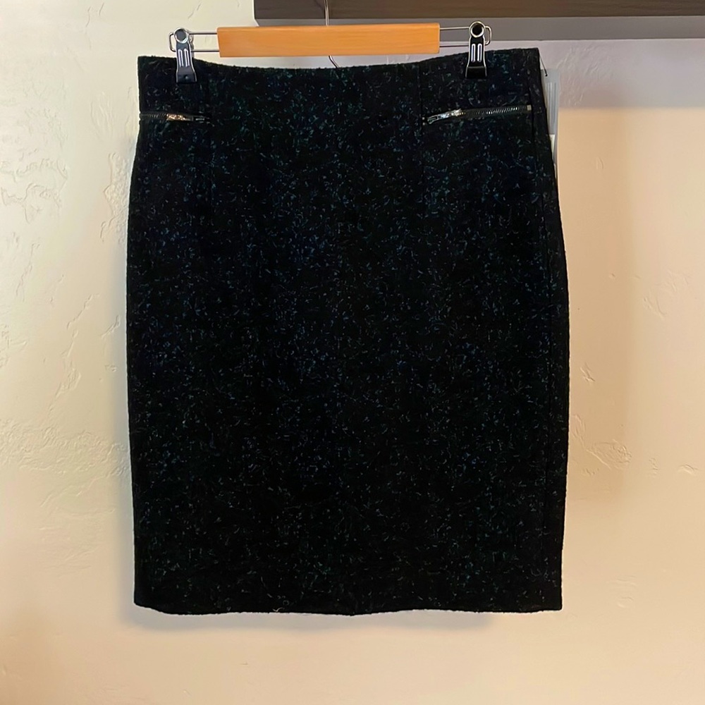 Size 12 Classiques Entier Skirt - New with Tags!
